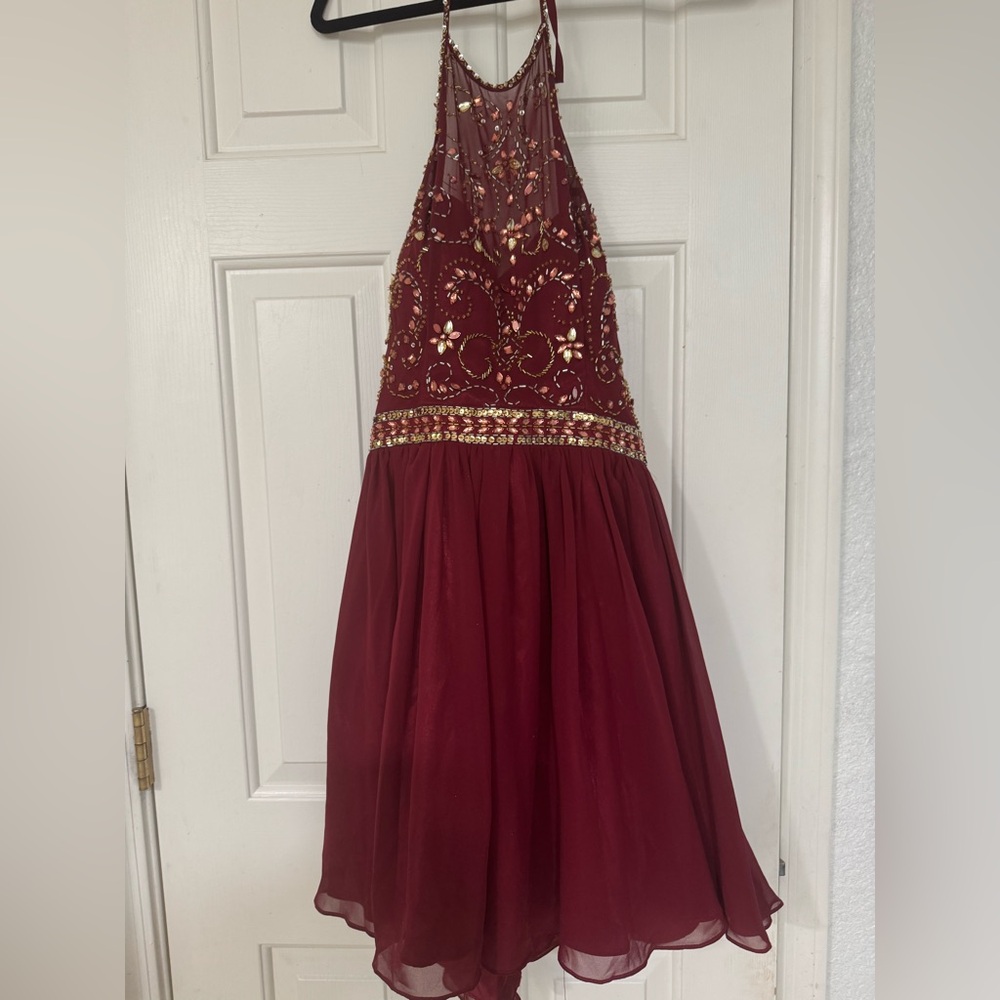 Beaded halter short prom Camille De Vie Juniors 13